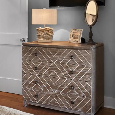 ACCESSORIES & FURNITURE