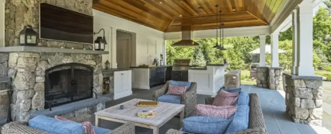 Relaxing Outdoor Oasis