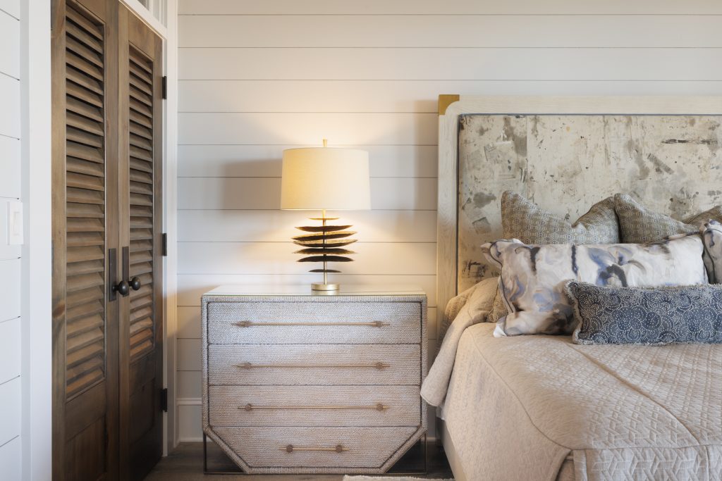 Southern Hospitality Is Woven Into Southern-Style Houses Interior Design