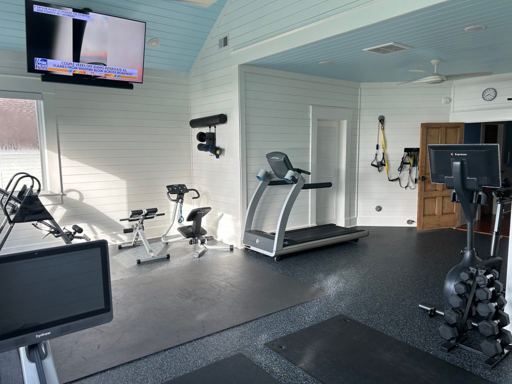 IMG_1889 A home gym to fit your routine.